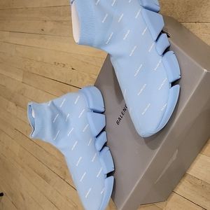 BALENCIAGA SPEED 2.0LT SOFT BLUE AND WHITE  Men's size 10 (43)